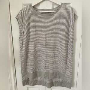 Eileen Fisher 100% organic linen striped sleeveless Box Top
High Low hem Size S
